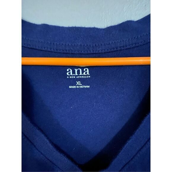 A.N.A V Neck Top Size X-Large - Picture 4 of 4
